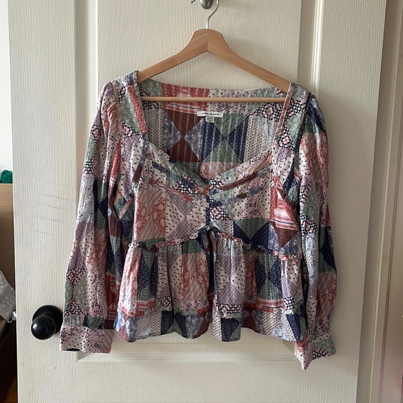 American Eagle Outfitters Tops - 3/$30 EUC American eagle quilt patterned cotton peasant style top in size M